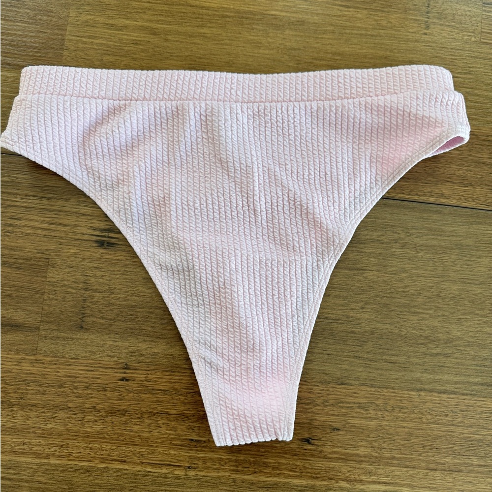 Pink Bikini - Picture 3 of 3